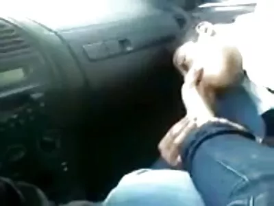 Une grosse femme avec un gros cul fait une vraie danse anal pain movie du butin