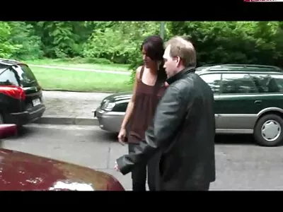 Femme analsexfilm avec de beaux seins se masturbe