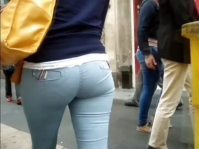 BBW suce le clitoris et en tire stream sex anal un plaisir fou