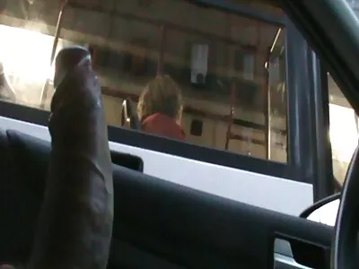 Grosse femme froide dans sa film porno anl chatte crampes sur le lit