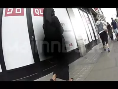 Tard dans la nuit baise une femme xxx sodomie mûre dans l'utérus